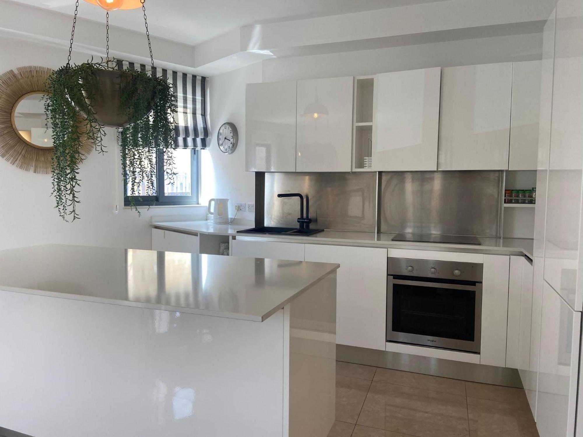 Cozy 2 Bedroom Apartment Near Seafront Gzira Luaran gambar